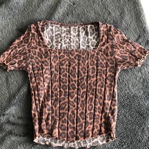 American Eagle Leopard Cropped Shirt